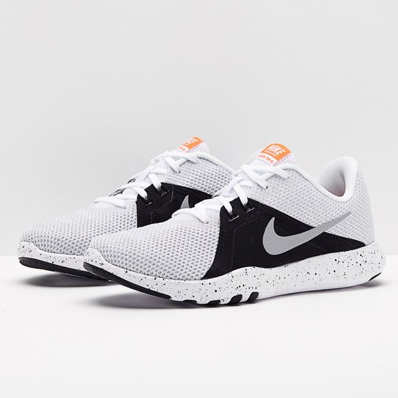 Nike Shoes - Nike Women's Flex Trainer 8 Cross  - Size 9